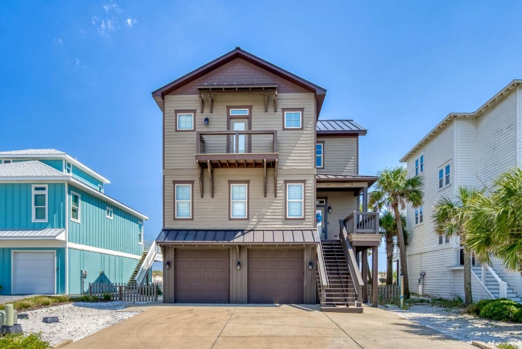 Find Majestic Gulf and Sound Views at this Navarre Beach Retreat
