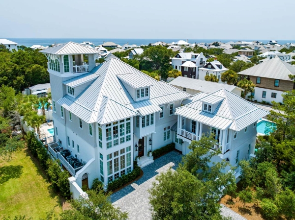 Effortless Elegance | A Coastal Home of True Distinction