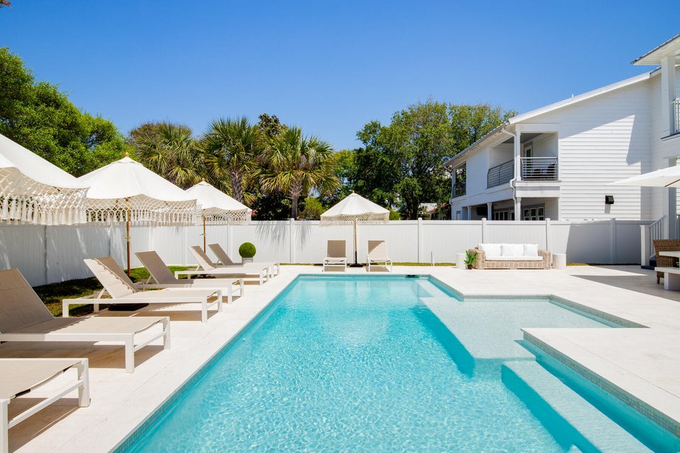 Take a Peek at this Beachside Haven in Crystal Beach